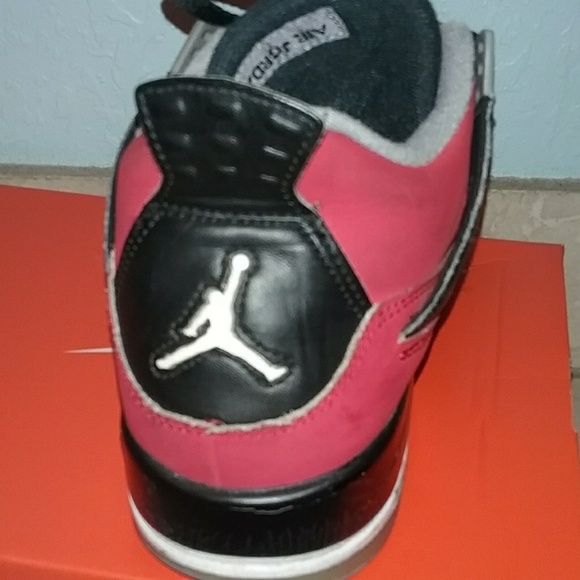 Jordan retro 4 toro - Picture 2 of 3